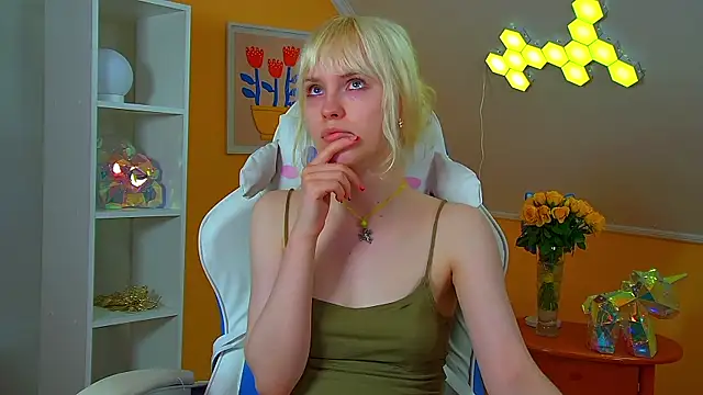 HannahHollis Adlı Modelin Canlı XXX Sohbeti