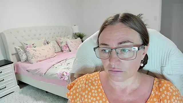 Vika73 Chat XXX live