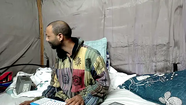 Camodick Adlı Modelin Canlı XXX Sohbeti