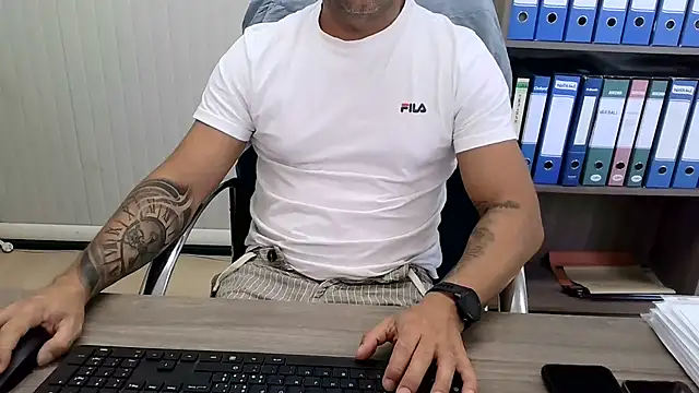 Evasionee – Naživo XXX chat