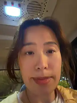 saozi666 网络视讯表演