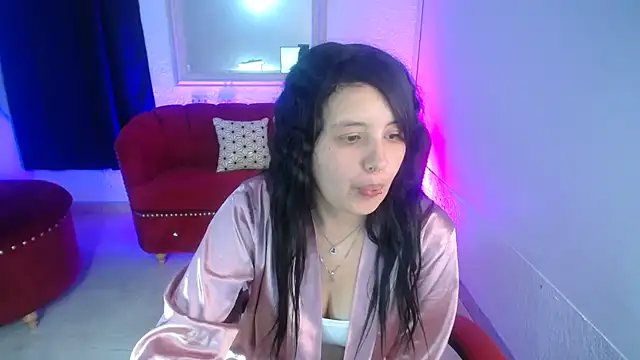 Chat +18 de nathaly_low1 ao vivo