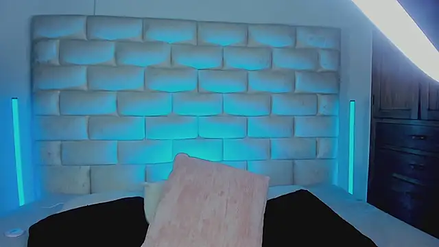 Živý XXX chat HollyGrey_
