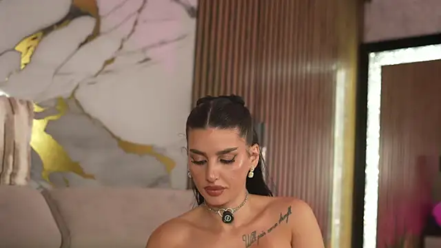 AmyBlair Chat XXX live