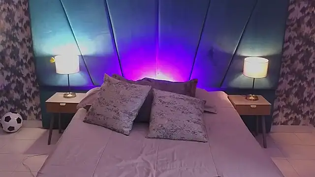 Aaron_Eze Adlı Modelin Canlı XXX Sohbeti