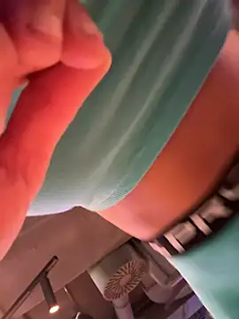 F3ckd0lllucy – Naživo XXX chat
