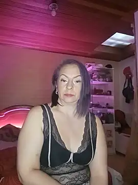 Leidy_Brenda Chat XXX in diretta