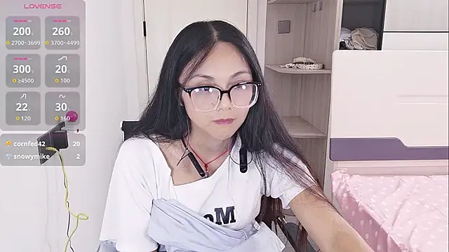 yishan-22 Chat XXX live