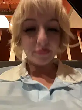 Chat +18 de RonnieKiss ao vivo
