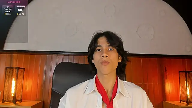 Cheys_Mast 现场XXX聊天