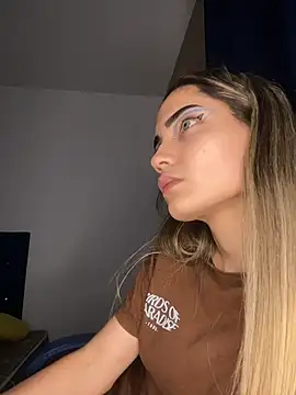 Онлайн чат XXX soymagdavega_