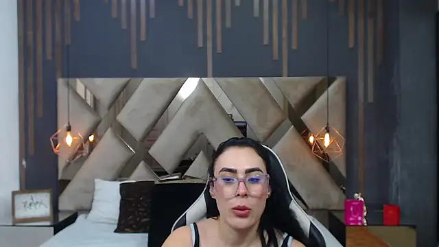 צ'אט XXX בשידור חי של MartinaaFit