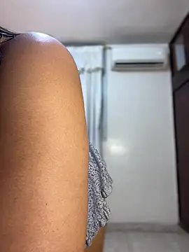 Chat +18 de Lia_sexx ao vivo