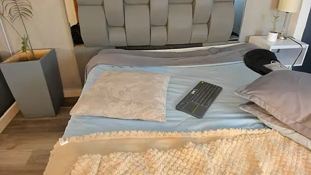 XXX chat uživo modela Charlie___Musk