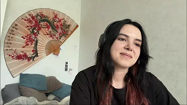 Princess_Ciri Adlı Modelin Canlı XXX Sohbeti