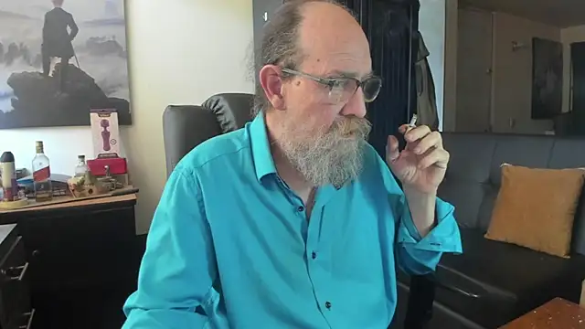 Živý XXX chat Uncle_Hottie