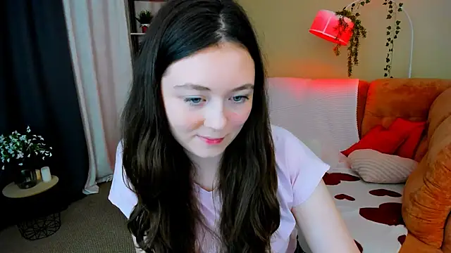 AlluringLookk's Webcam Show