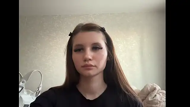 Chat +18 de LunarVelvet ao vivo