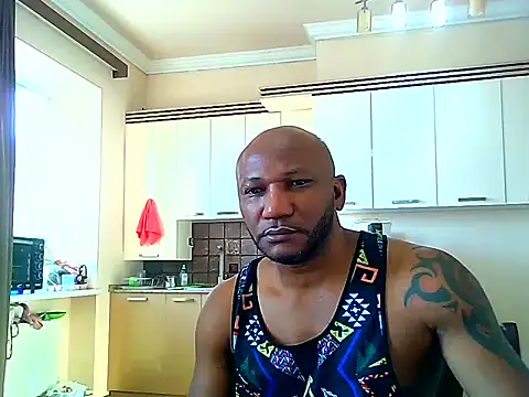 Choco_Man XXX чат на живо