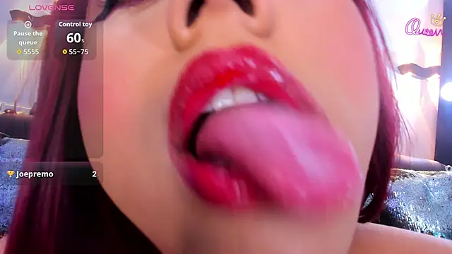 Emili_RouxのライブXXXチャット