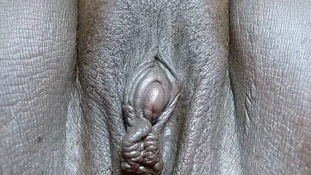 morenahott1's Live XXX Chat