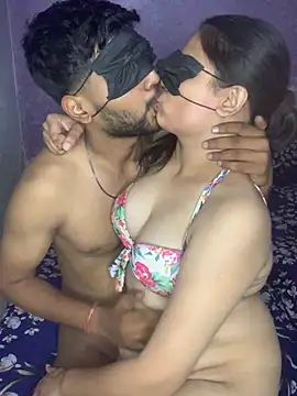 Živý XXX chat HORNY_BITES