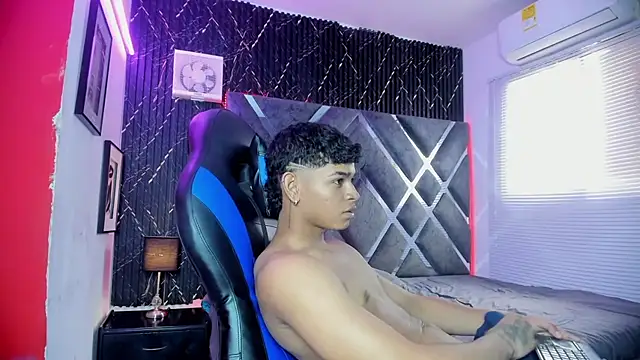 nova_mitchell7 live XXX chat