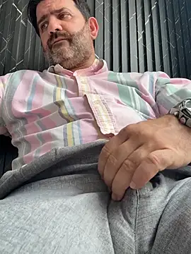 Chat XXX en directo de Hairy_Dad86