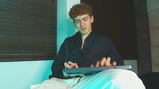 Tyler_Mcrey – Naživo XXX chat