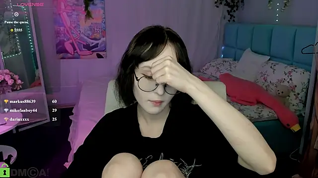 Lilac-Muse 即時 XXX 聊天