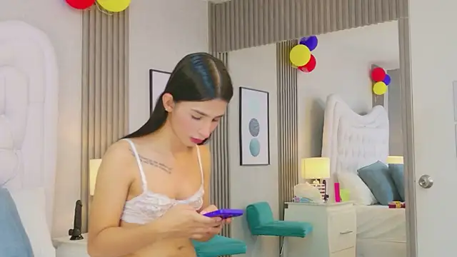 CaitlynMiller Adlı Modelin Canlı XXX Sohbeti
