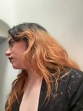 دردشة NikkiNix الجنسية المباشرة