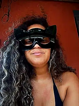 Chat +18 de RaphinhaSanches ao vivo
