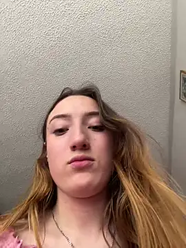 צ'אט XXX בשידור חי של Valery_Salmons