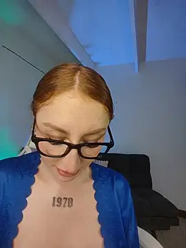 צ'אט XXX בשידור חי של Bennuluspeach_