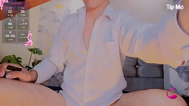 Un_Sluttyy 即時 XXX 聊天