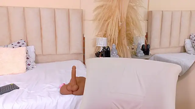 JosselynBrown live XXX chat