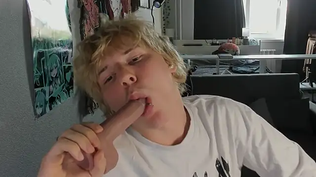 Benjamin_Bo Live XXX Chat