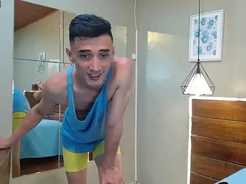 FelipeFriendly Chat XXX live
