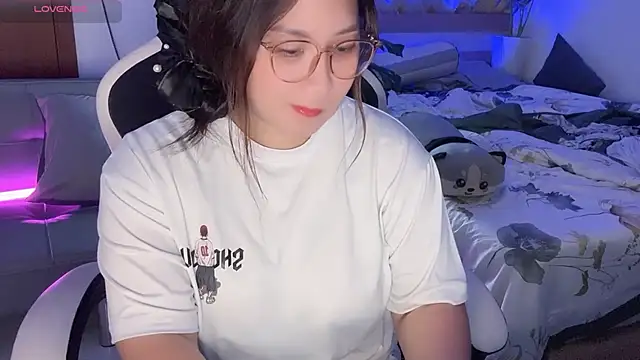 Živý XXX chat Ni-Ni_2K