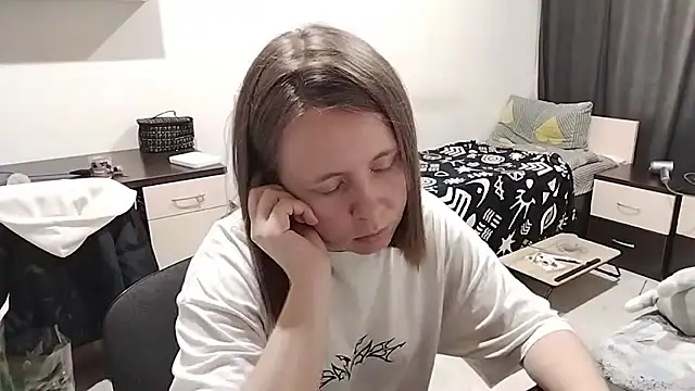 Živý XXX chat YadaSteiner
