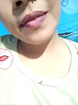 Anki-doll Chat XXX in diretta