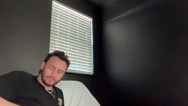 Mikecloudyhawk Live XXX Chat