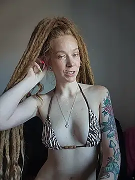 LucidLucy Webcam Show
