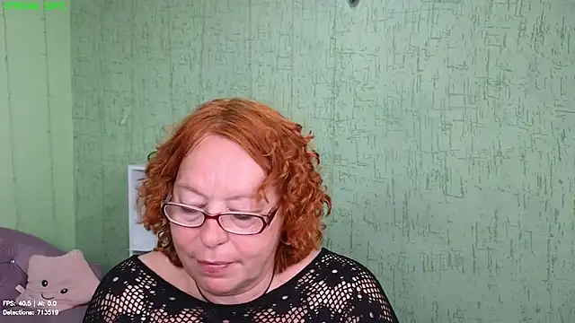 Chat XXX ao vivo de Fara_Flutte
