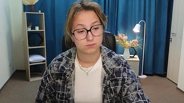 Chat +18 de CiaraSiracuse ao vivo