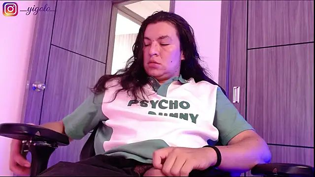 Yigolo__ Pertunjukan Webcam