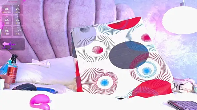 Chat +18 de Bella-Sanders ao vivo