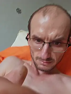 XXX chat uživo modela UpbeatXiphias