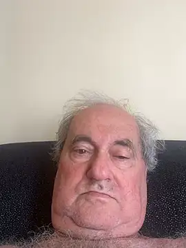 csikar élő XXX-chatje